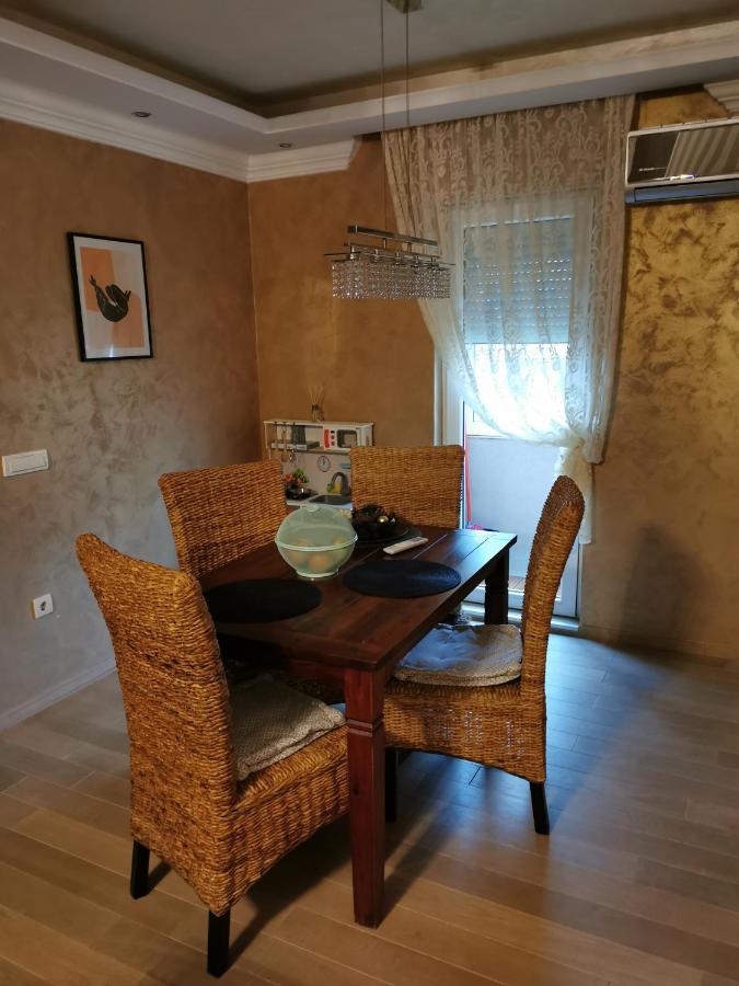 Lux Apartman Lena Belgrado Exterior foto